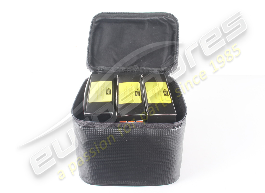 NEW FERRARI NANOTECHNOLOGIES CAR CARE KIT. PART NUMBER 70002327 (6) new ferrari nanotechnologies car care kit. part number 70002327 (6)