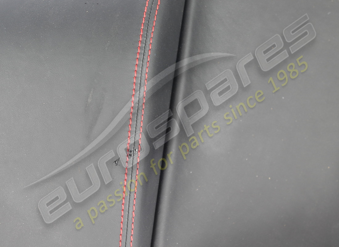 used ferrari ricoprimento lat. sx fianche. part number 81903200 (2)