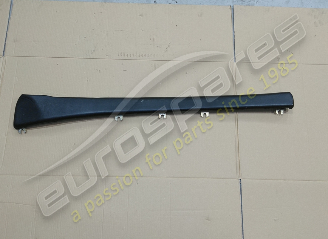 USED Ferrari COVERED RH UPPER ENCLOSURE . PART NUMBER 637182.. (1)