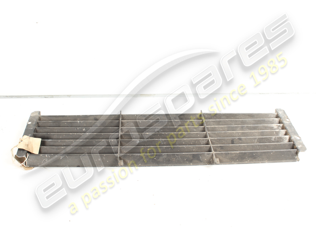 used ferrari bonnet grille. part number 40091407 (2)