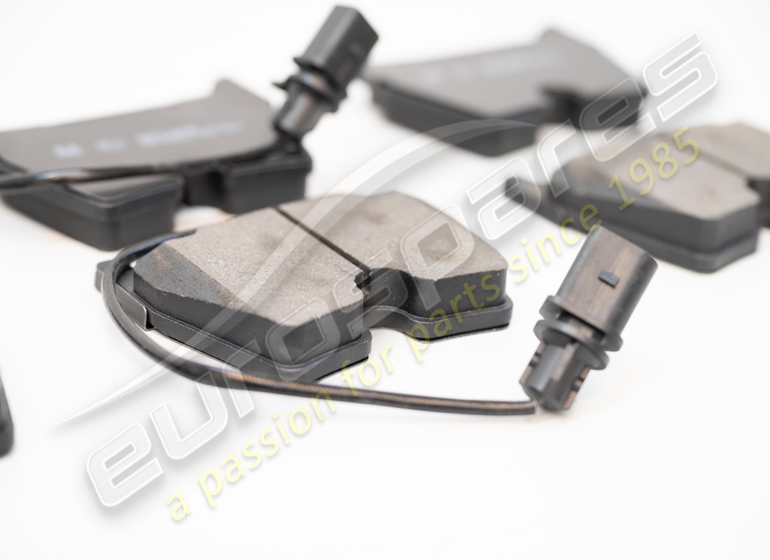 new eurospares brake pad kit. part number 0031016774 (2)