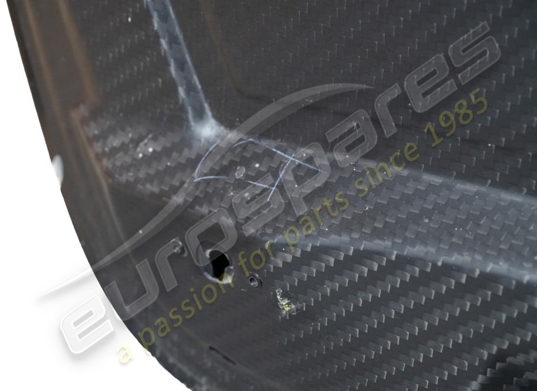 USED MASERATI CARBON FRONT BONNET. PART NUMBER 980145491 (8) used maserati carbon front bonnet. part number 980145491 (8)