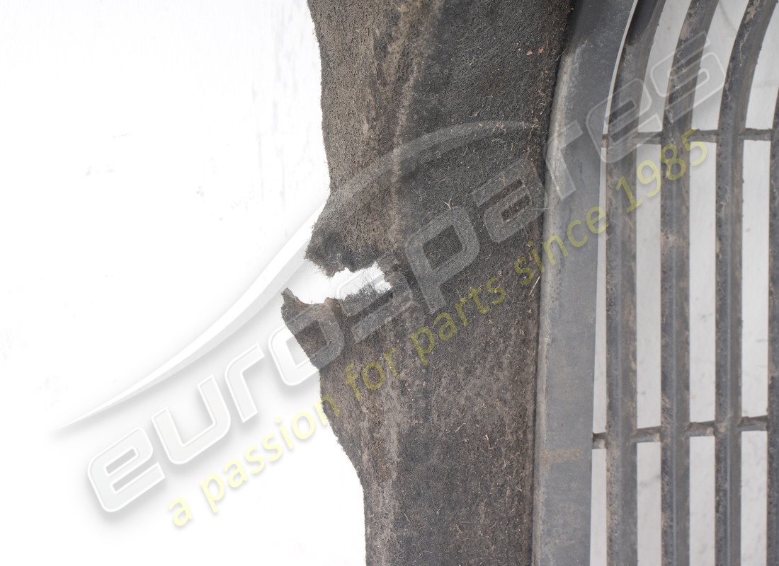 used ferrari riparo vano ruota ant. parte. part number 89351000 (2)