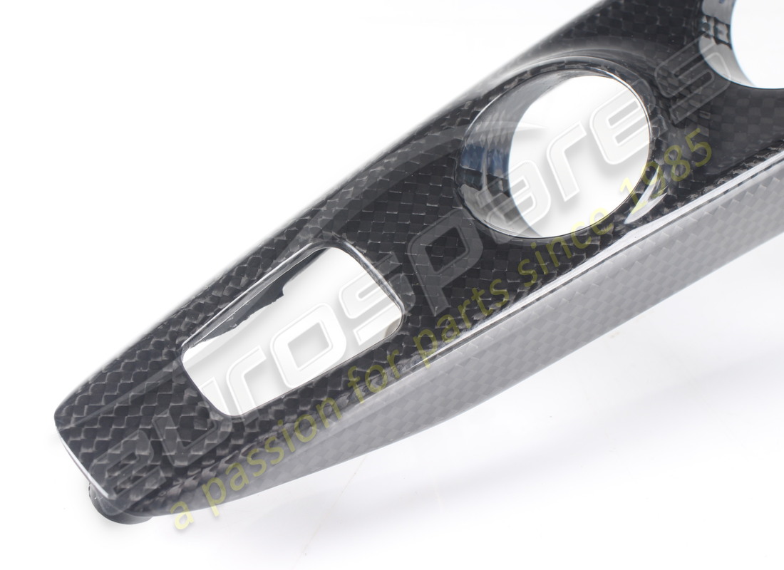 USED FERRARI UPPER PART OF TUNNEL HANDLE. PART NUMBER 89148500 (4) used ferrari upper part of tunnel handle. part number 89148500 (4)