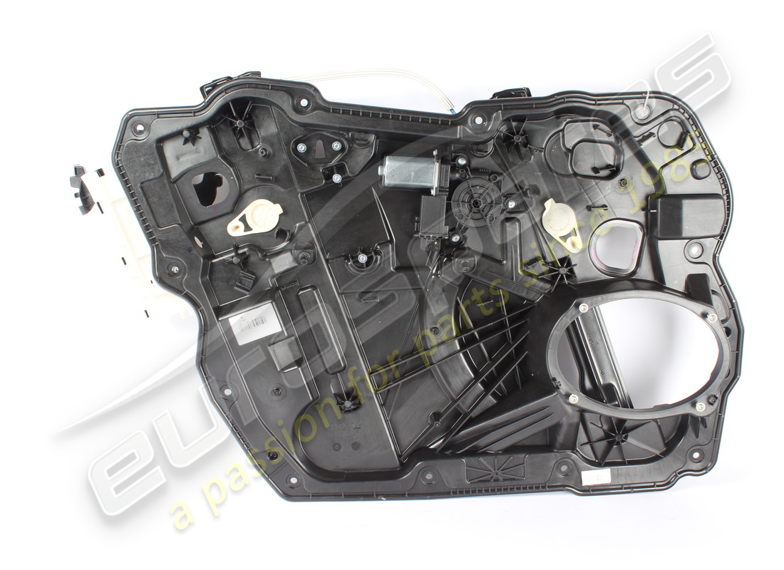 used maserati complete front left door mod. part number 673014105 (2)
