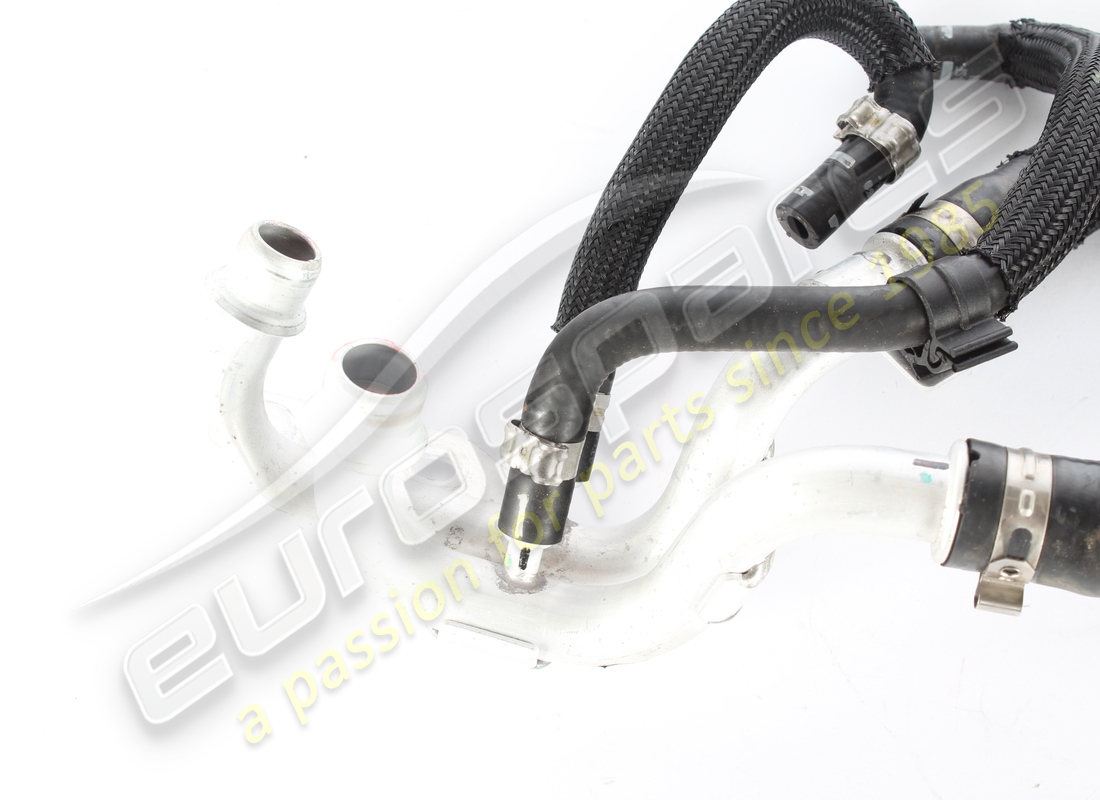 used maserati sleeve. part number 670156408 (2)