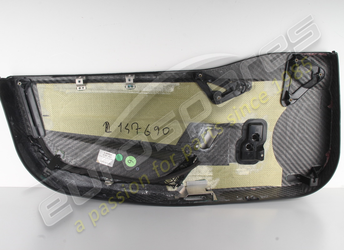 new ferrari rh door panel complete. part number 87227700 (2)