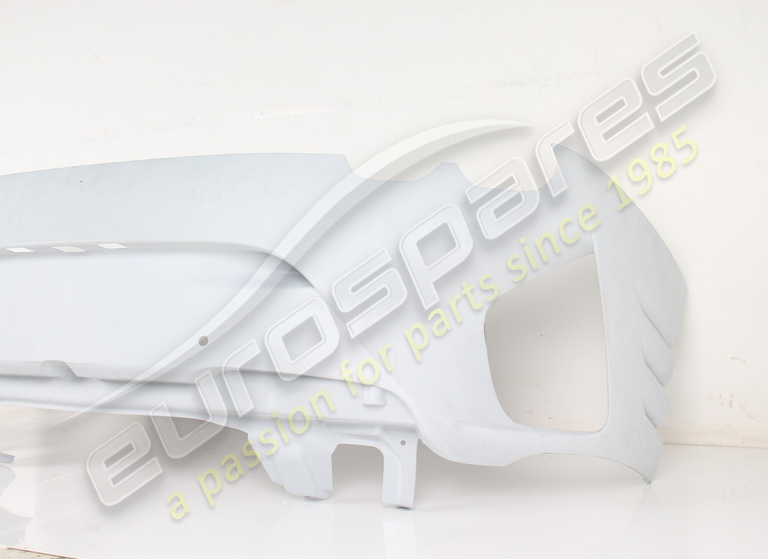 new ferrari complete rear bumper. part number 985922153 (3)
