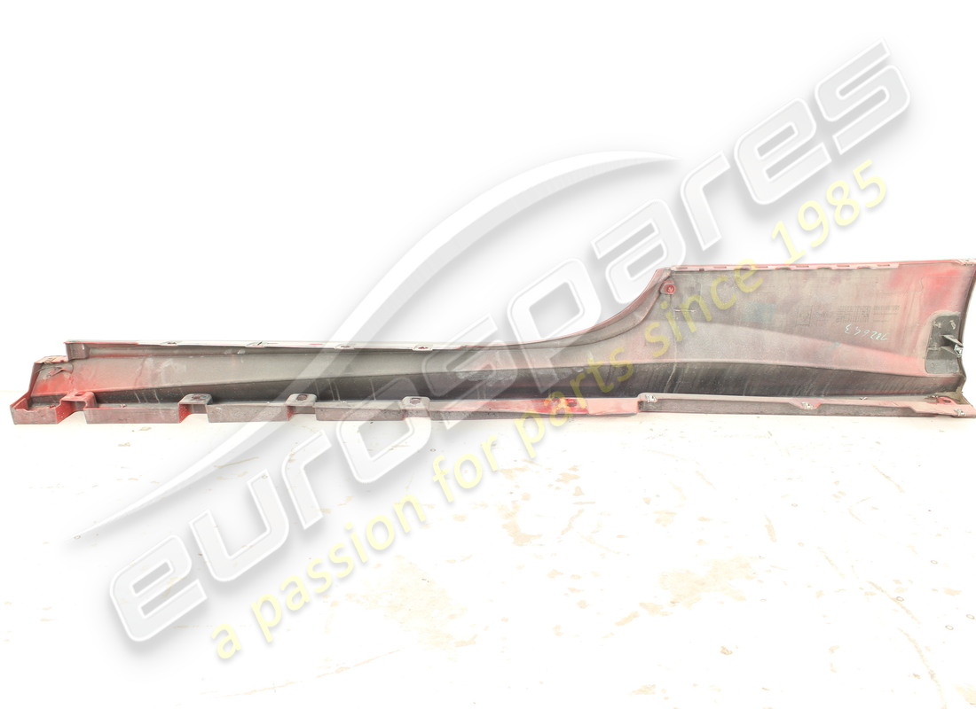 used ferrari complete rh underdoor trim. part number 88540610 (3)