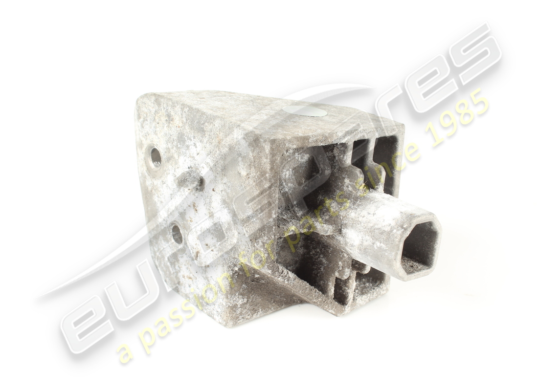 used maserati staffa complete sup.dx.supp. radia. part number 670001324 (2)