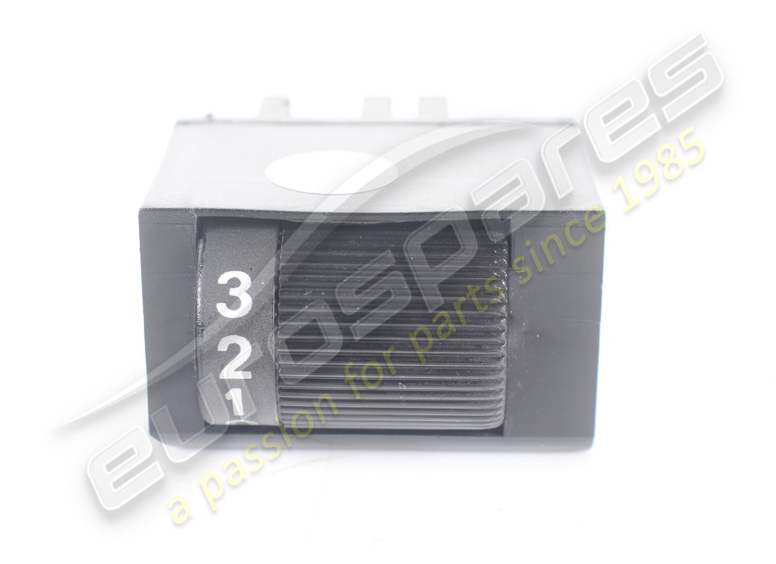 USED MASERATI SWITCH. PART NUMBER 373100110 (2) used maserati switch. part number 373100110 (2)