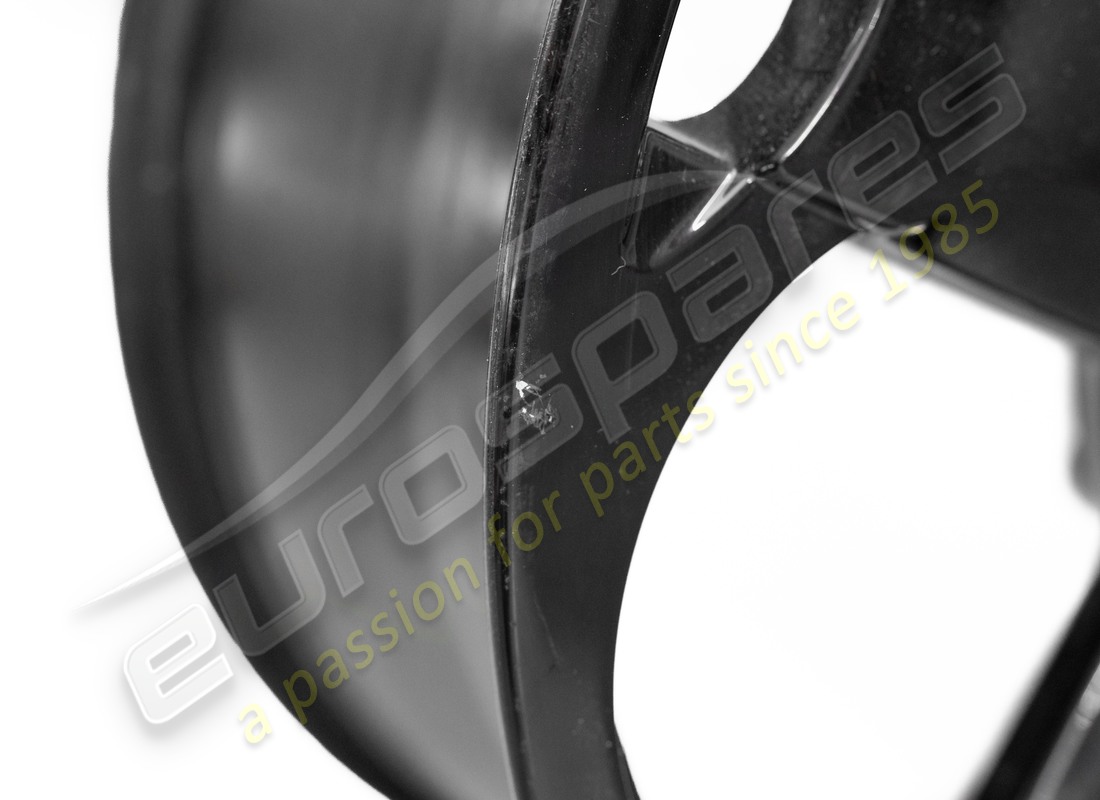 USED LAMBORGHINI CASSIOPEA SHINY BLACK WHEELS SET. PART NUMBER LWHE021 (3) used lamborghini cassiopea shiny black wheels set. part number lwhe021 (3)