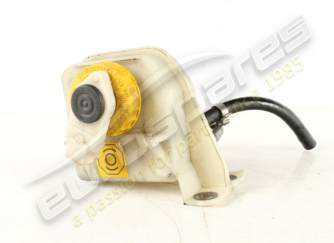 USED Maserati BRAKE MASTER CYLINDER TANK RHD . PART NUMBER 387410104 (1)