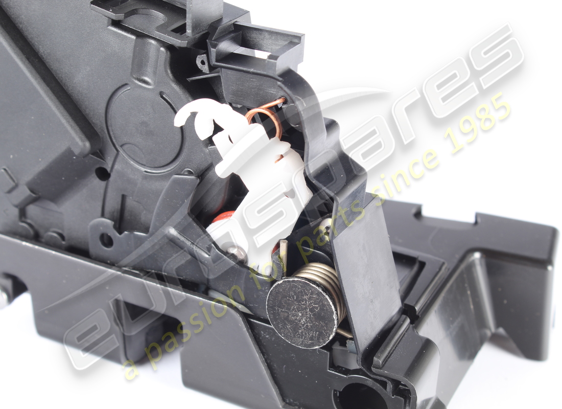 NEW ASTON MARTIN LT ASSEMBLY FRONT DR RH PART NUMBER ED3321812AA (4) new aston martin lt assembly front dr rh part number ed3321812aa (4)