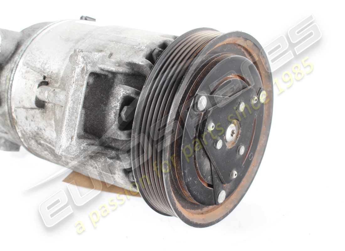 used ferrari air conditioning compressor. part number 267146 (4)