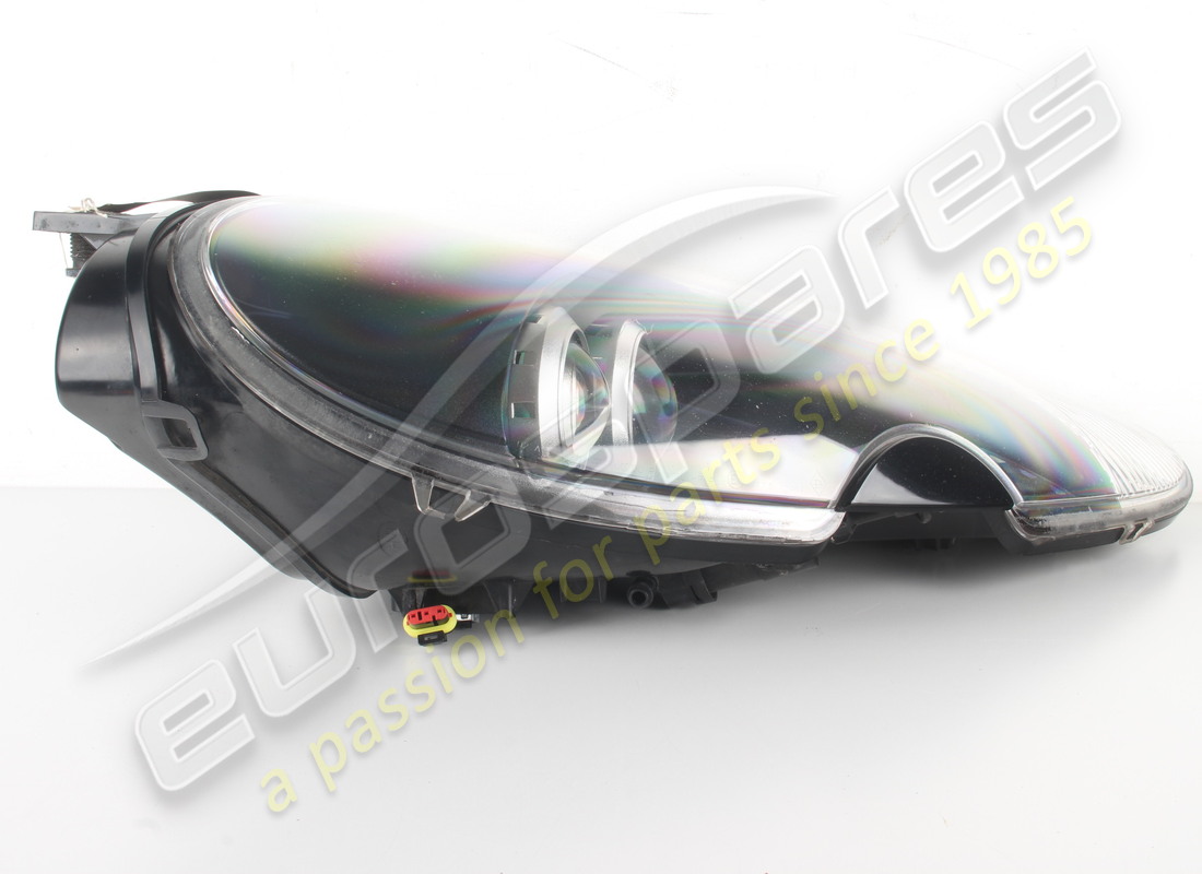 damaged eurospares headlamp. part number eap1392841 (2)