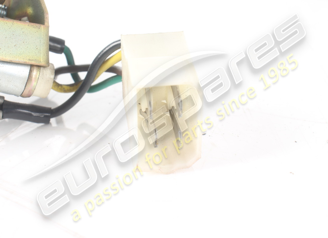 USED FERRARI OIL TEMPERATURE GAUGE. PART NUMBER 40084303 (4) used ferrari oil temperature gauge. part number 40084303 (4)