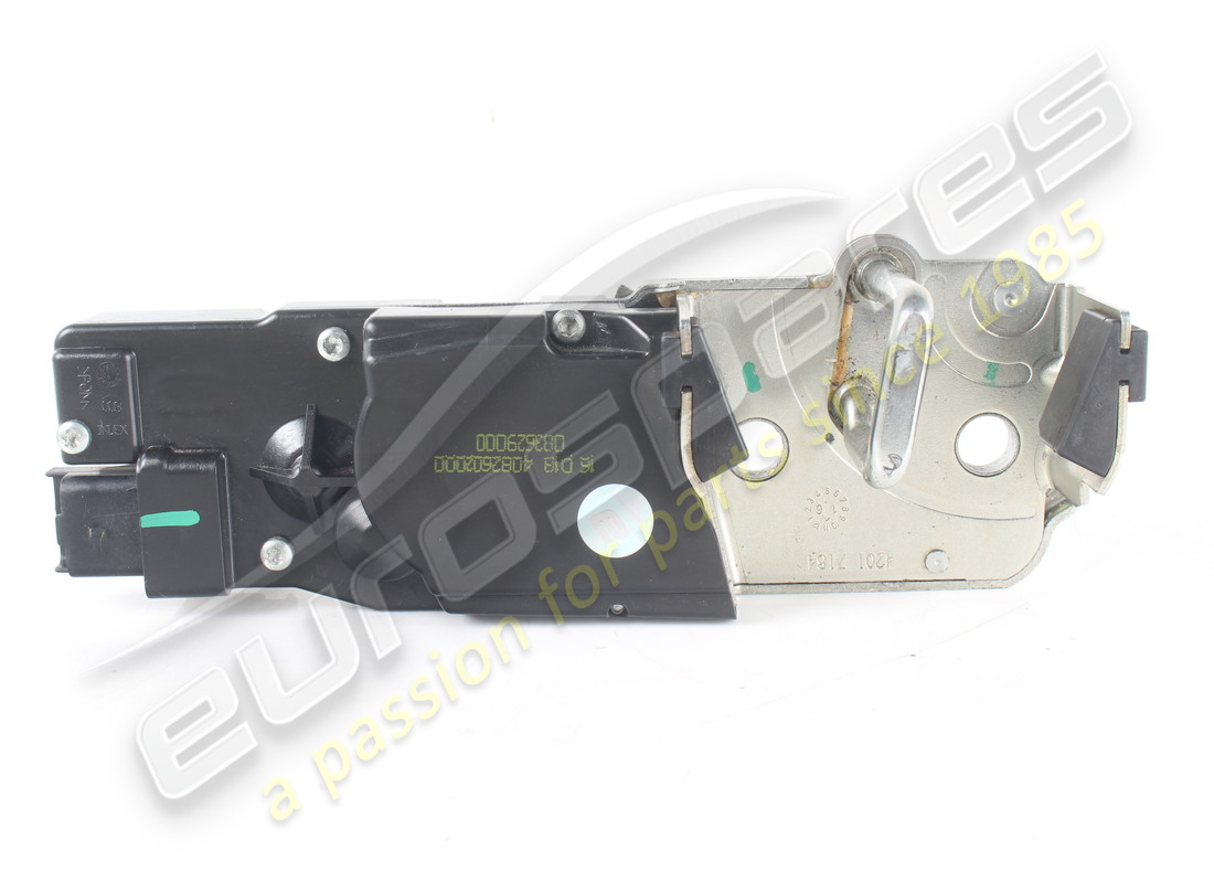 USED FERRARI LOCK STRIKER. PART NUMBER 83629000 (5) used ferrari lock striker. part number 83629000 (5)