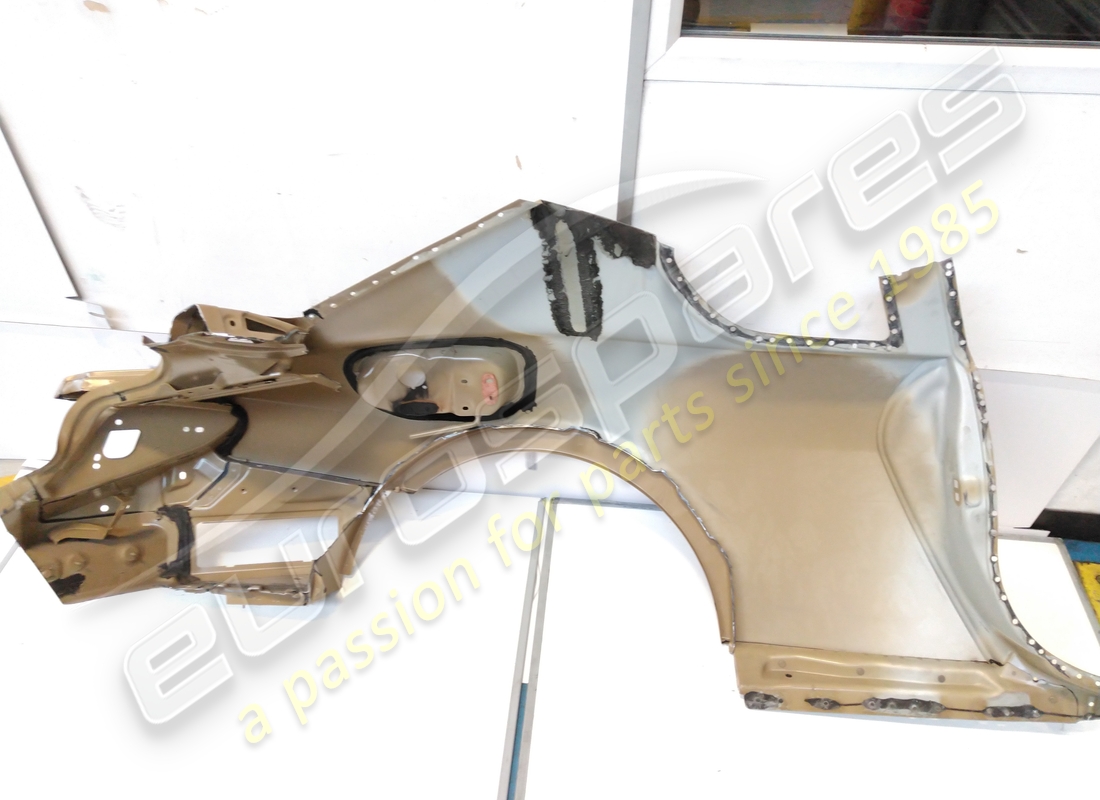 new maserati pannello lat.est.sx complete coup. part number 68286000 (5)
