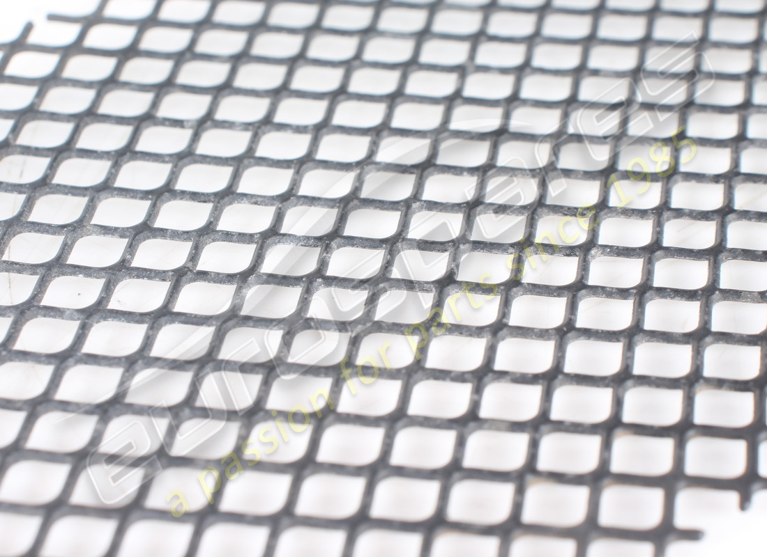 USED FERRARI LH LATERAL GRILLE. PART NUMBER 87706900 (2) used ferrari lh lateral grille. part number 87706900 (2)