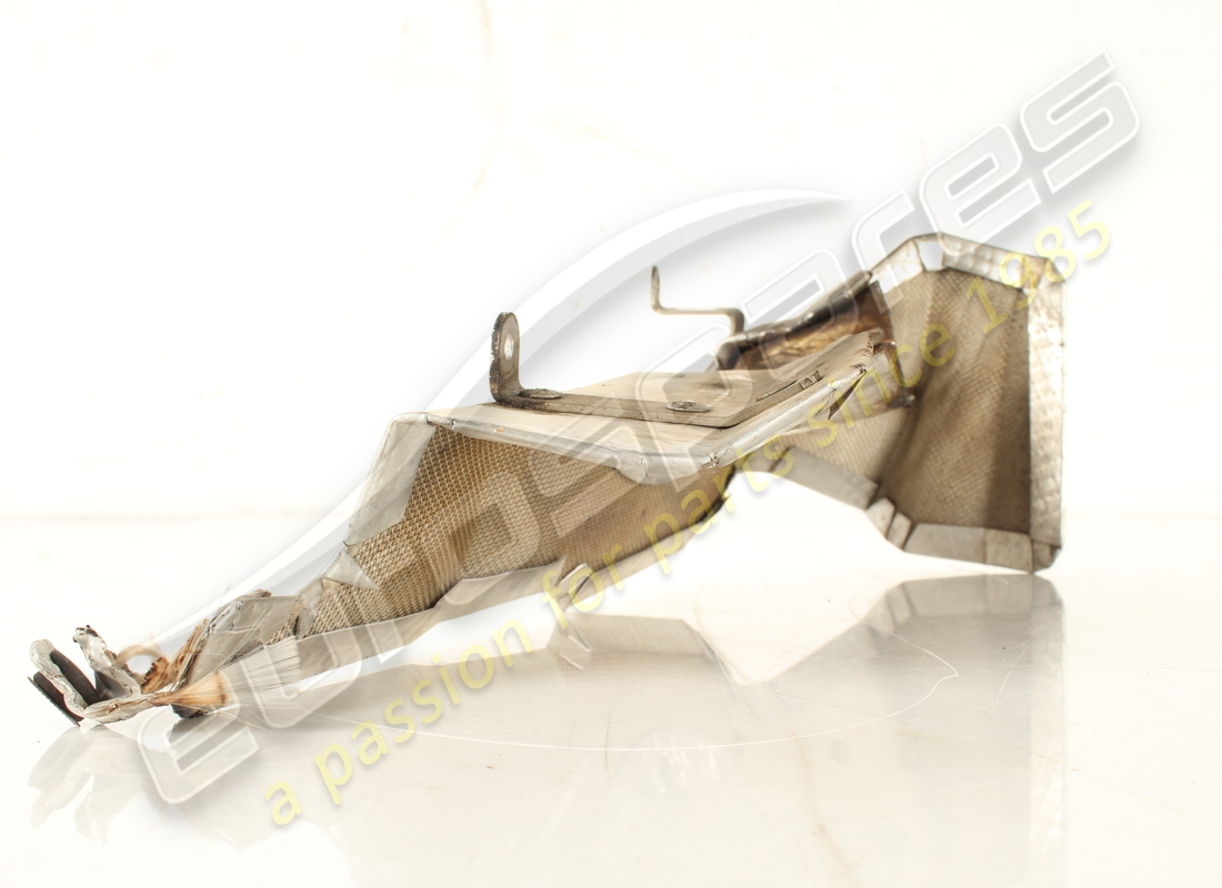 USED Ferrari COMPLETE RH REAR HEAD HEAT SHI . PART NUMBER 295113 (1) USED Ferrari COMPLETE RH REAR HEAD HEAT SHI . PART NUMBER 295113 (1)