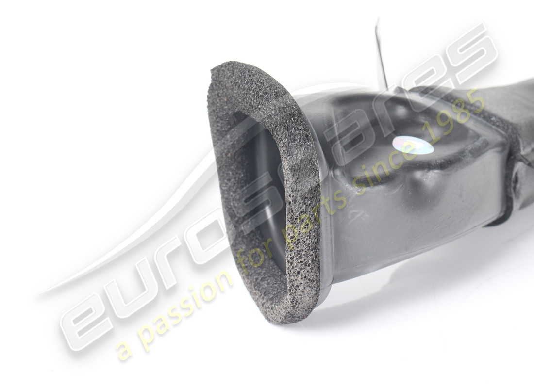 used ferrari rh rear cabin air duct. part number 89283800 (2)