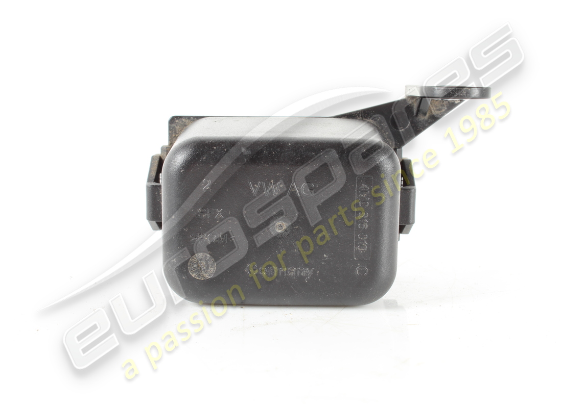 USED LAMBORGHINI MUFFLER PL73. PART NUMBER 4M0616010C (4) used lamborghini muffler pl73. part number 4m0616010c (4)