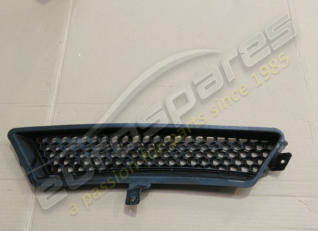 DAMAGED Lamborghini FRESH-AIR GRILL . PART NUMBER 400317116 (1)