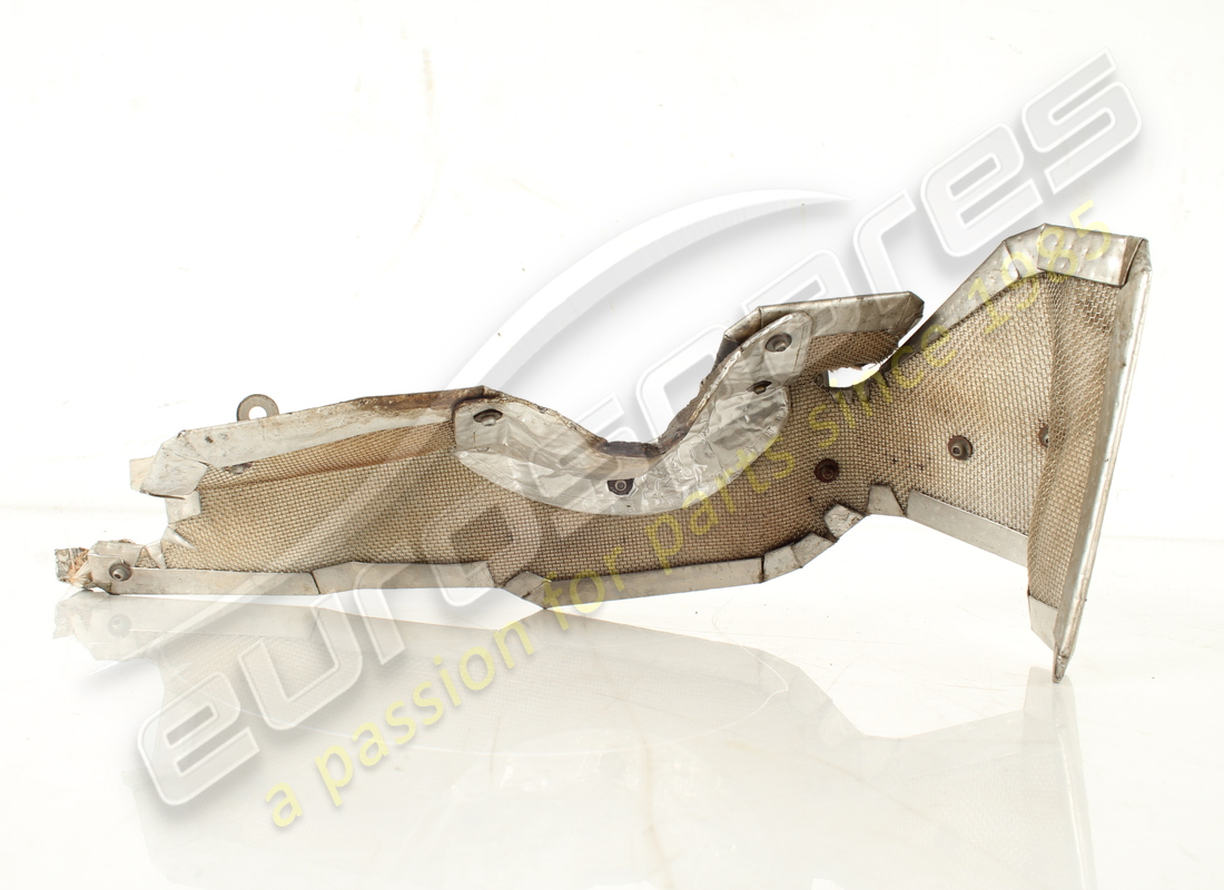 USED FERRARI COMPLETE RH REAR HEAD HEAT SHI. PART NUMBER 295113 (3) used ferrari complete rh rear head heat shi. part number 295113 (3)