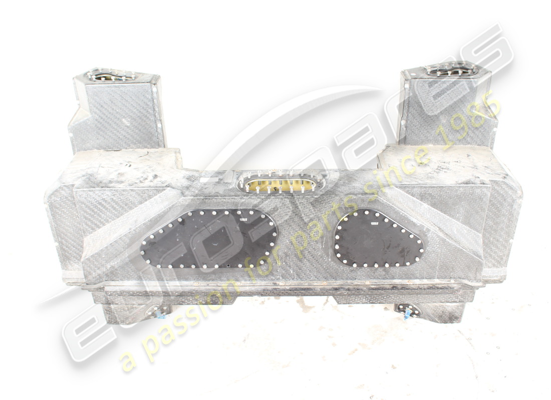 damaged eurospares tank bladder & complete fuel tank container only. part number eap1493248 (1)