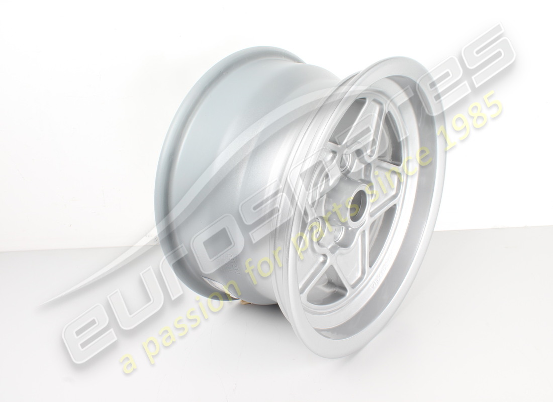 reconditioned ferrari wheel cromodora 7.5x14. part number 111290 (2)