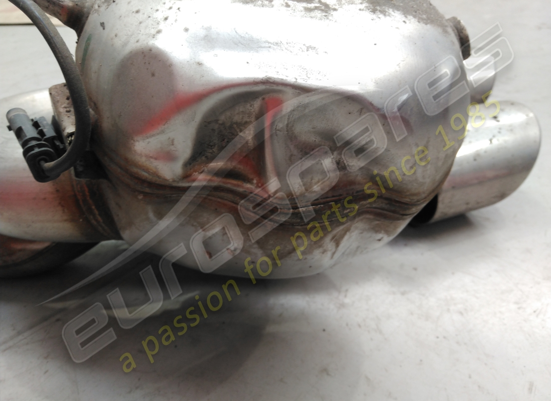 damaged maserati rear left silencer. part number 670006946 (2)
