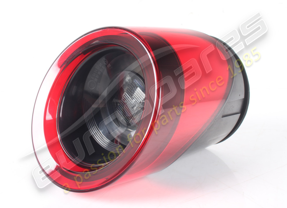 used ferrari outer rh tail light. part number 317207 (1)