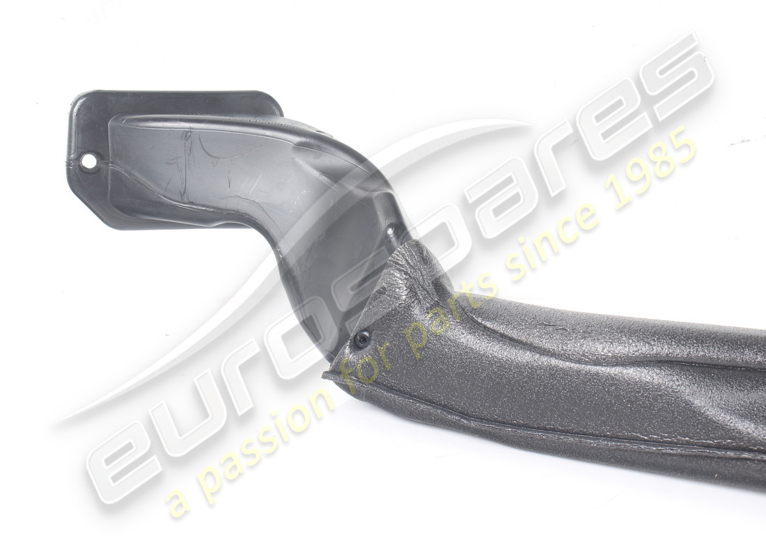 used ferrari rh rear cabin air duct. part number 89283800 (5)