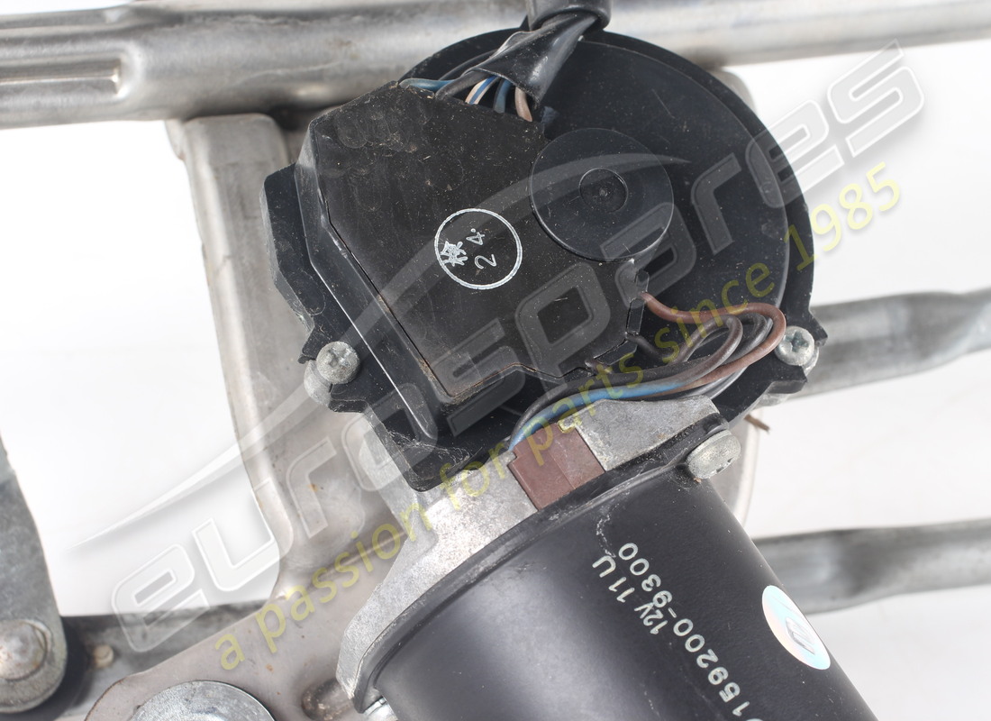 used ferrari windscreen wiper with motor. part number 84198200 (4)