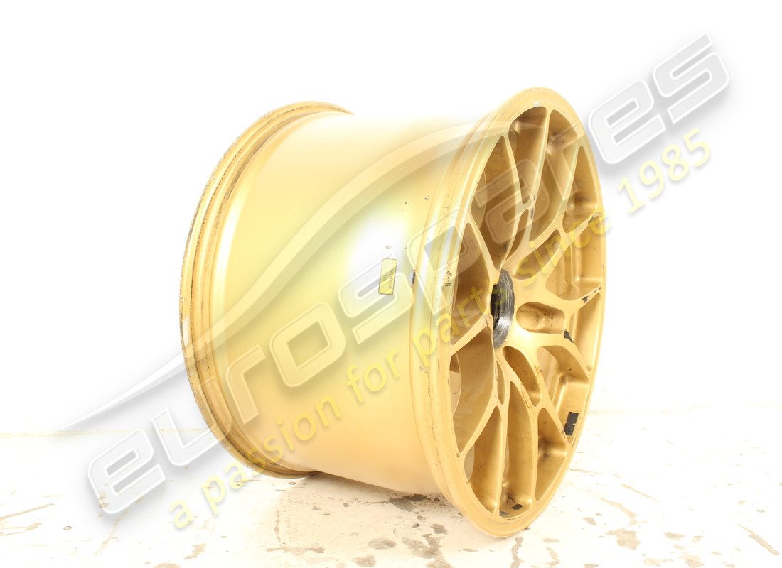 used ferrari rear wheel. part number 341320 (2)