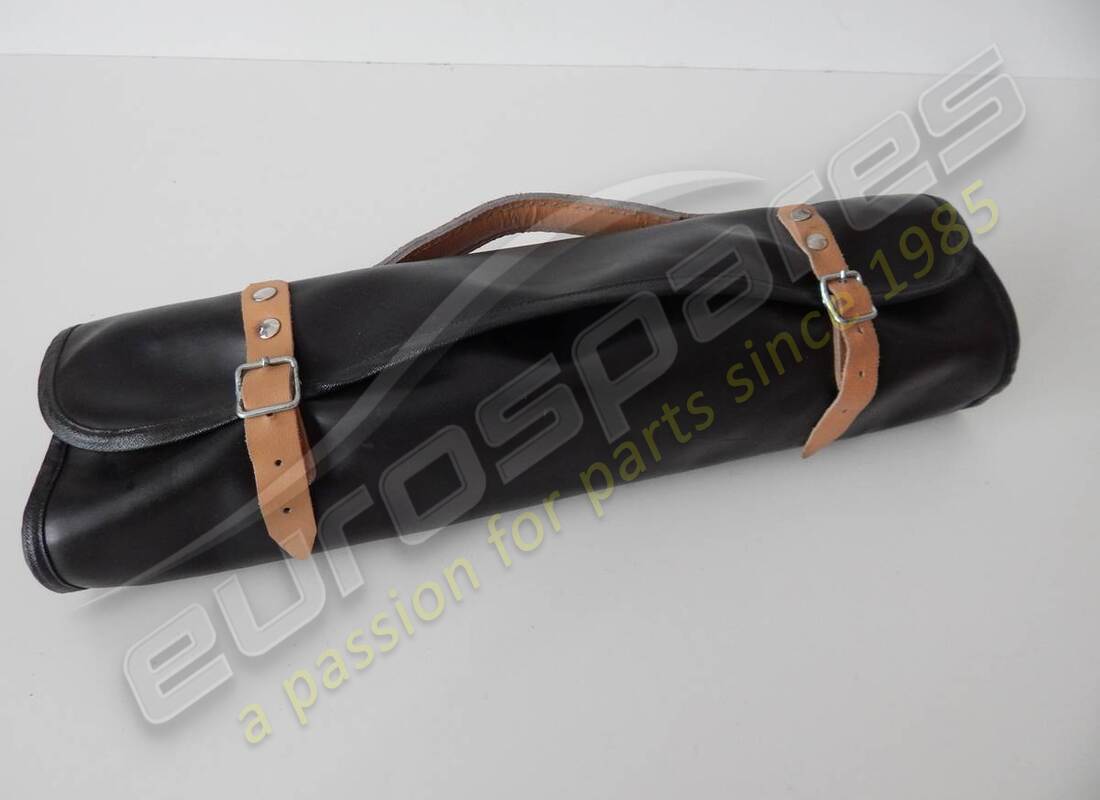 new ferrari jack kit bag only. part number 117077 (1)