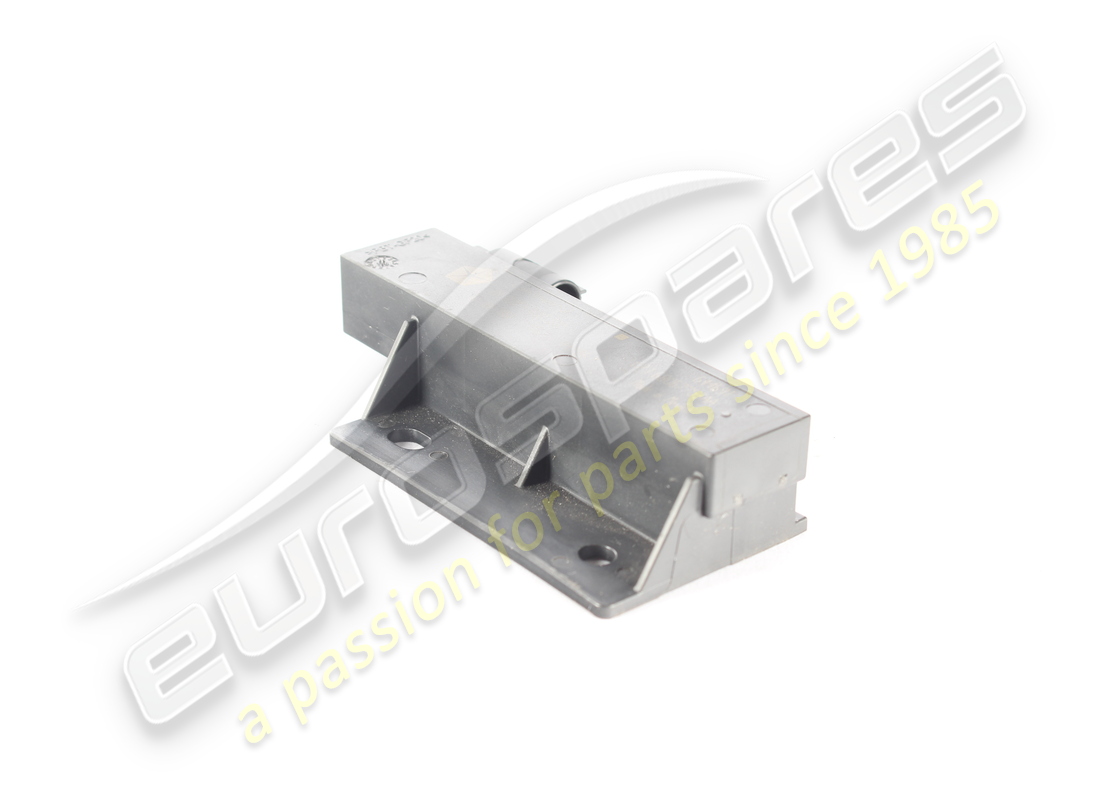 used maserati luggage comp. passive entry. part number 675000241 (3)