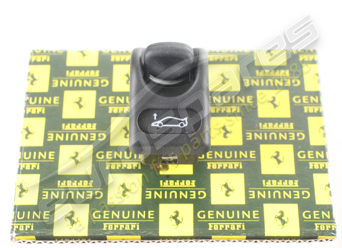 NEW FERRARI CAR LIFTING CTL PUSH BUTTON. PART NUMBER 165266 (6) new ferrari car lifting ctl push button. part number 165266 (6)