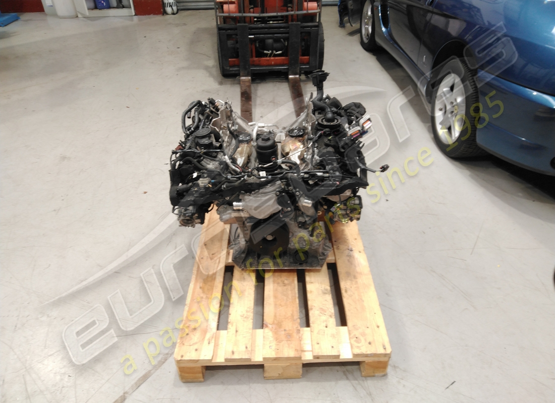 used lamborghini urus engine part number 0p2100021s