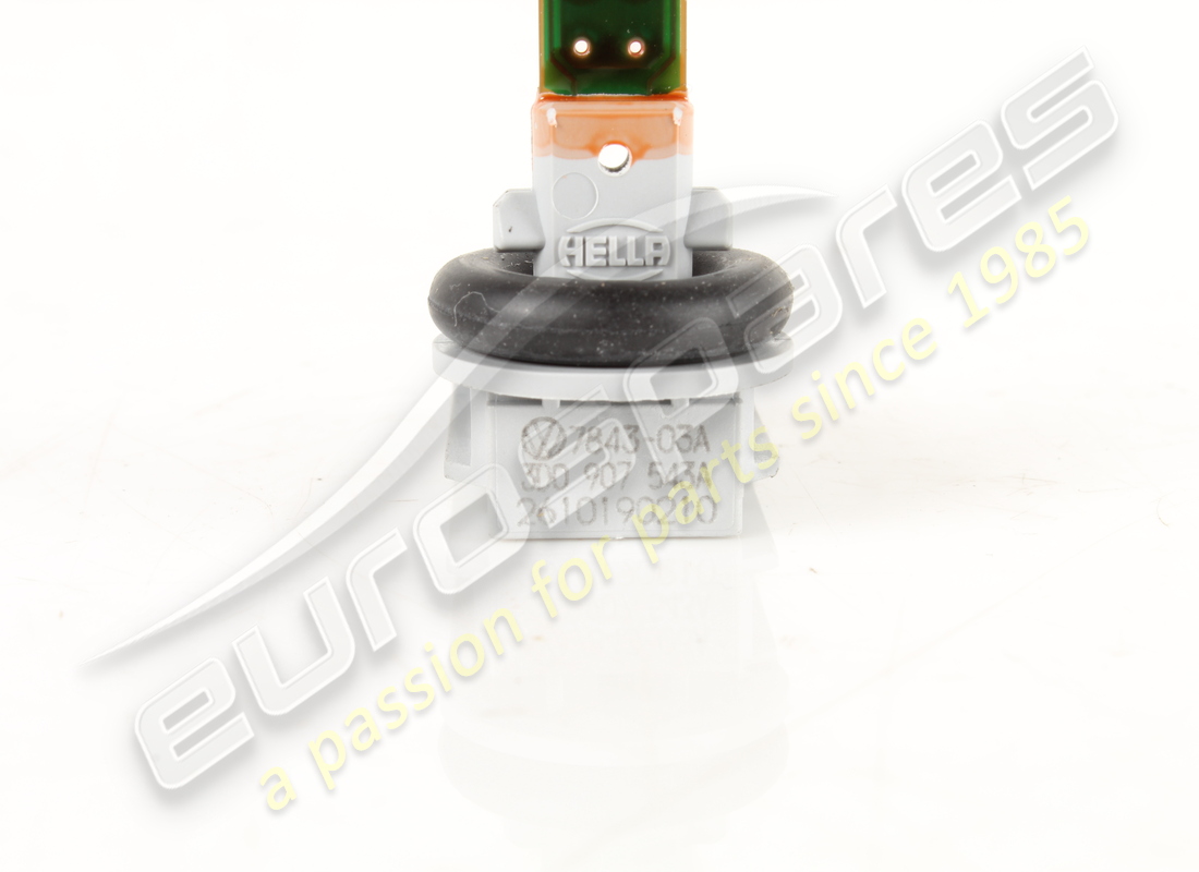 USED LAMBORGHINI TEMPERATURE SENSORLUFTKANAL KURZ. PART NUMBER 3D0907543A (3) used lamborghini temperature sensorluftkanal kurz. part number 3d0907543a (3)