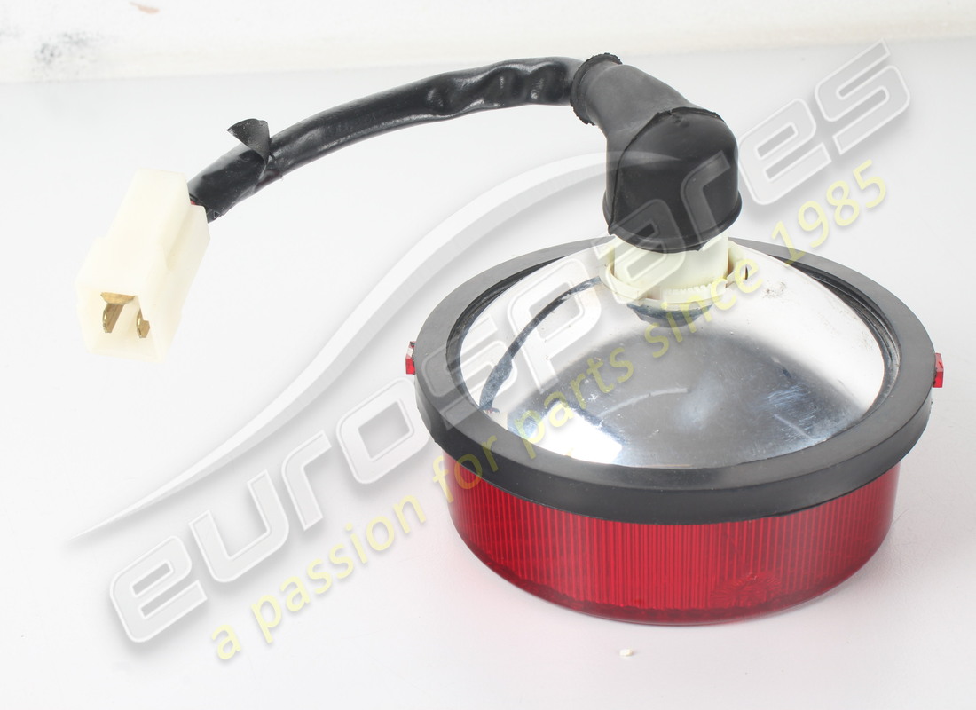 NEW FERRARI REAR TAIL LAMP C/W REFLECTOR OE. PART NUMBER 20082301 (4) new ferrari rear tail lamp c/w reflector oe. part number 20082301 (4)