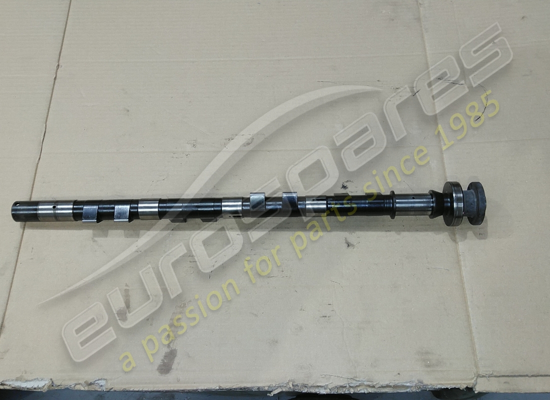 USED Ferrari LH INLET CAMSHAFT COMPLETE . PART NUMBER 126188 (1)