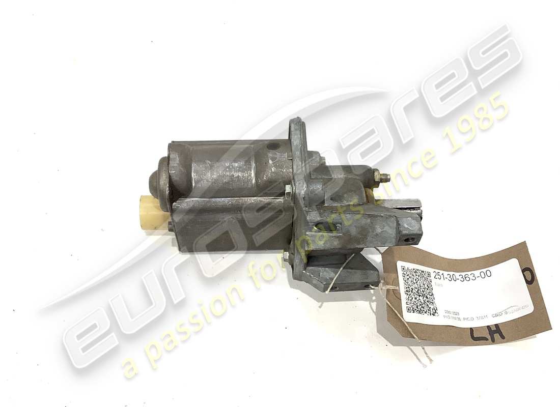 new ferrari lh quarter light motor. part number 2513036300 (1)