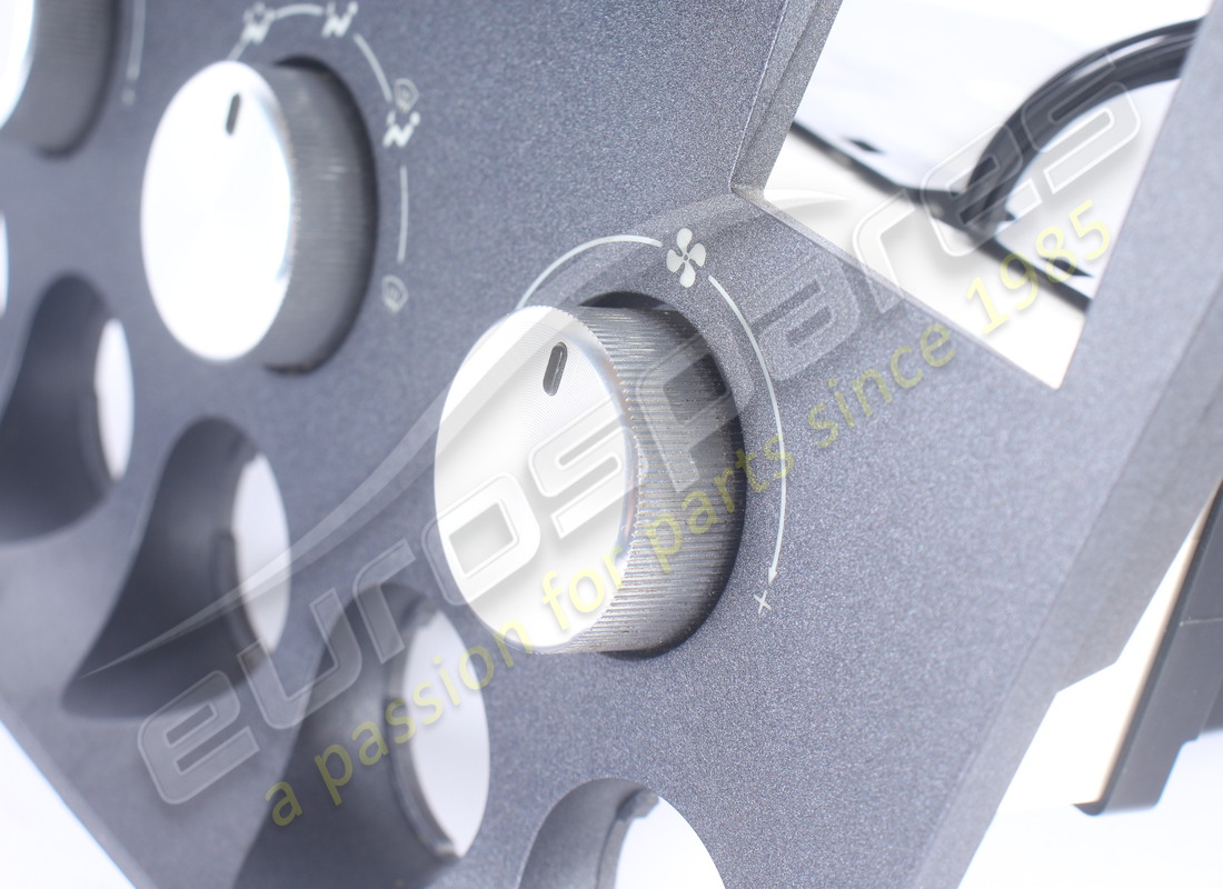 used aston martin module, hvac control, including face plate, platinum. part number 4g4318c612ah (6)