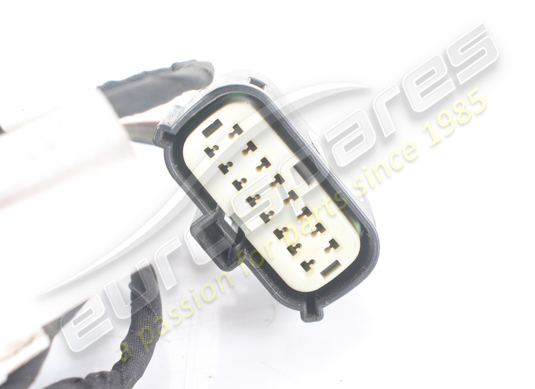 used maserati rear bumper wiring harness. part number 670035874 (2)