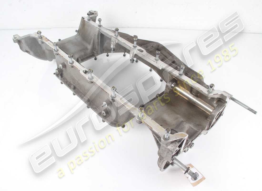 USED Ferrari ENGINE OIL SUMP . PART NUMBER 165757 (1)