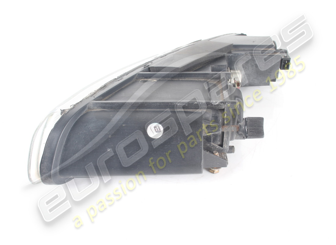 USED MASERATI RH FOG LIGHT. PART NUMBER 383100114 (3) used maserati rh fog light. part number 383100114 (3)