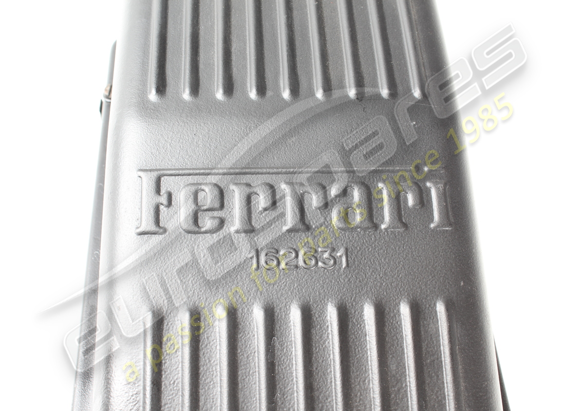 used ferrari complete rh air intake. part number 171998 (2)