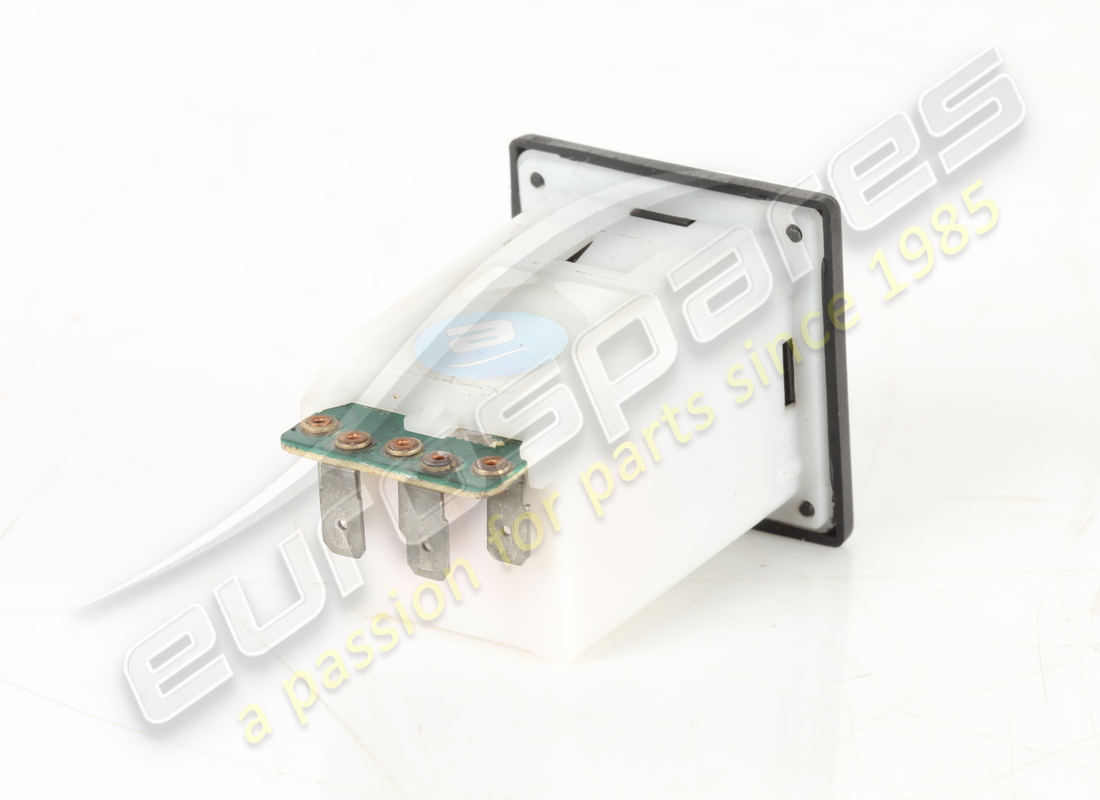 used ferrari switch heated rear window. part number 121608 (2)